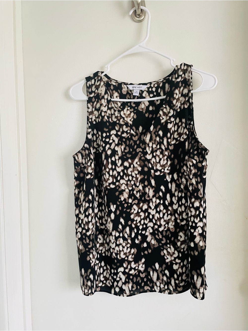 Nine West Black and Beige Printed Sleeveless Camisole
